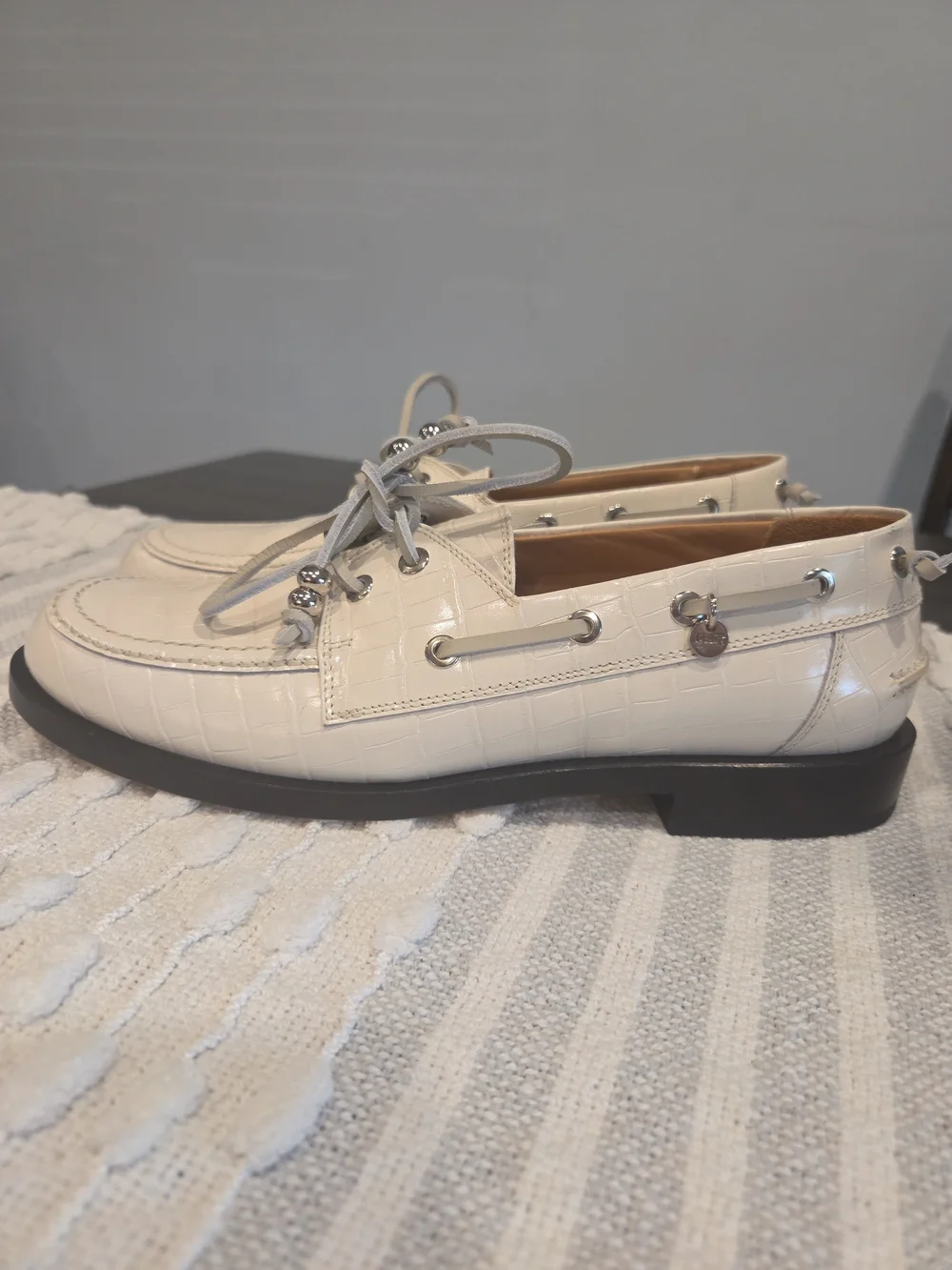 Labucq elegant croc